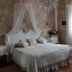 Le Bouganville Apartment