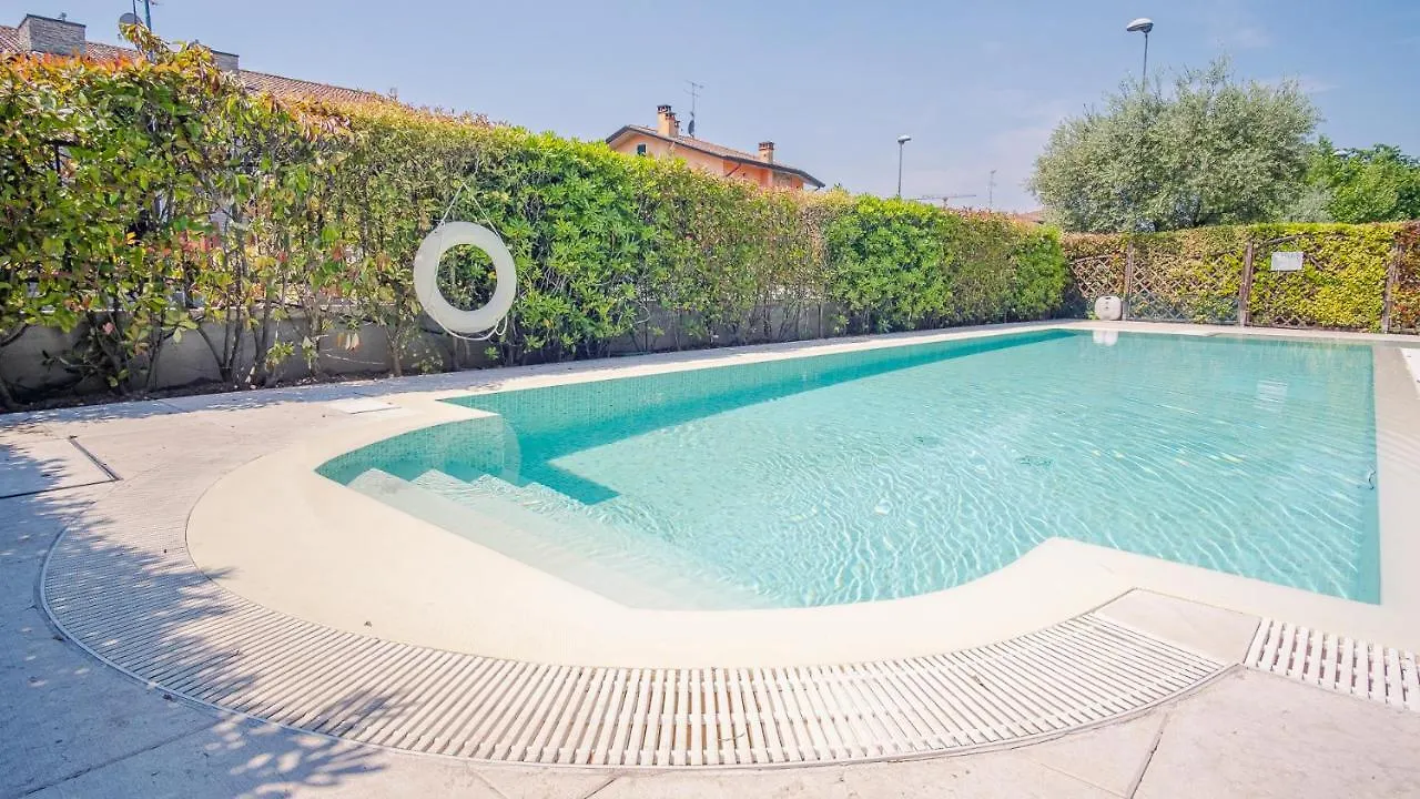 Residence San Francesco - Italian Homing Desenzano del Garda Apartmán